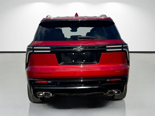 Used 2024 Chevrolet Traverse RS w/ LPO, Floor Liner Package FWD image 4