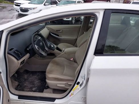 Used 2010 Toyota Prius FWD image 2