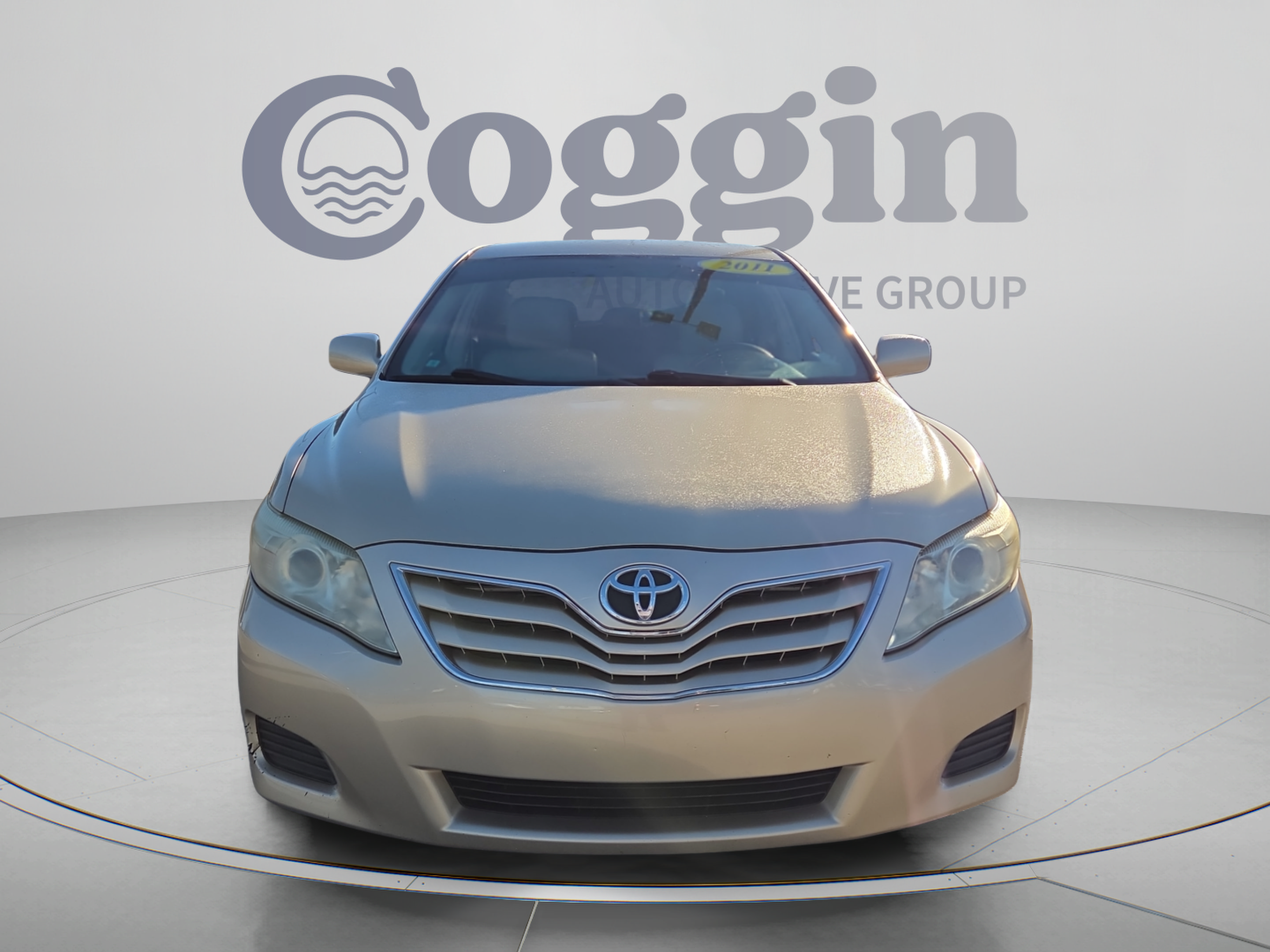 Used 2011 Toyota Camry LE w/ LE Extra-Value Pkg FWD image 8
