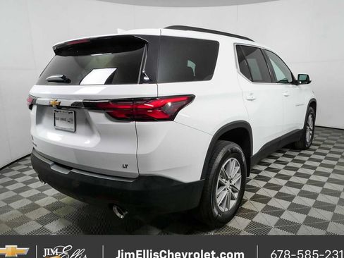 Certified 2023 Chevrolet Traverse LT FWD image 3