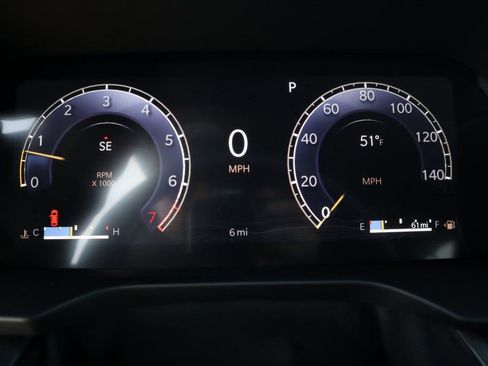 New 2025 Jeep Grand Cherokee L Overland w/ Luxury Tech Group IV AWD/4WD image 4