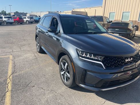 Used 2023 Kia Sorento S w/ Panoramic Sunroof Package image 15