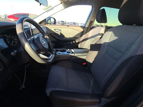 Used 2023 Nissan Rogue SV image 33