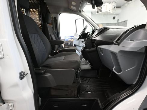 Used 2017 Ford Transit 250 130 Low Roof w/ Exterior Upgrade Package RWD image 31