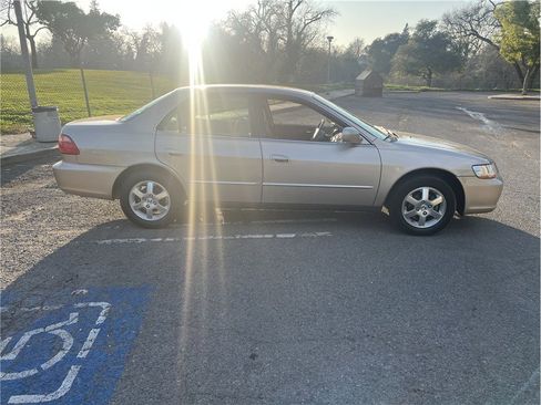 Used 2000 Honda Accord SE image 7