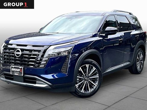 New 2026 Nissan Pathfinder Platinum FWD image 1