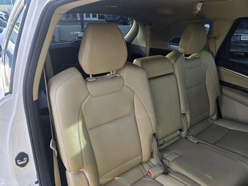 Used 2017 Acura MDX SH-AWD image 11