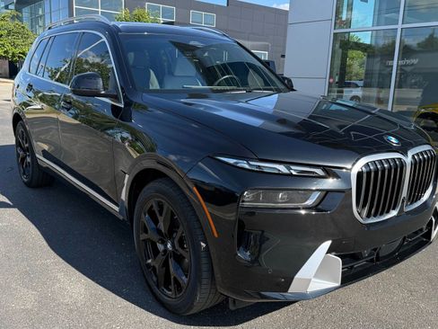 Used 2024 BMW X7 xDrive40i w/ Premium Package AWD/4WD image 44