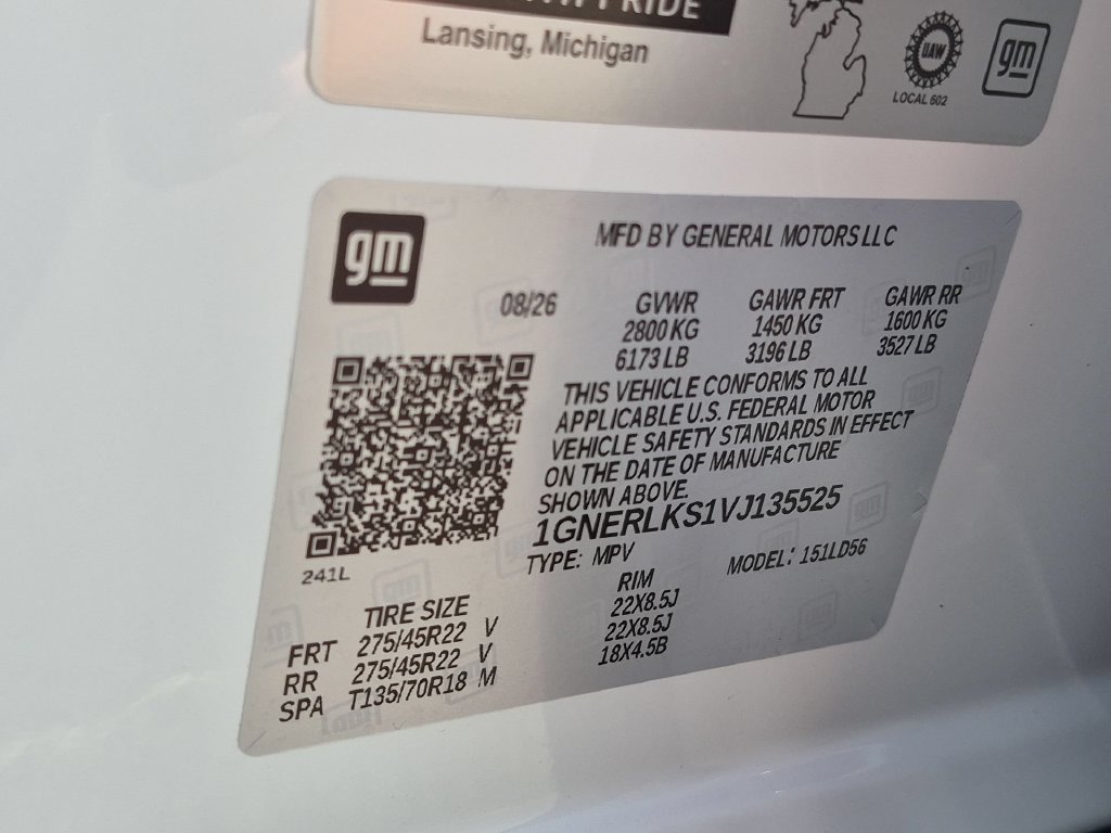 New 2027 Chevrolet Traverse RS w/ LPO, Floor Liner Package FWD image 33