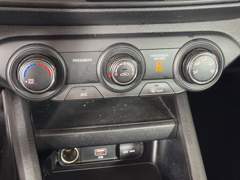 Used 2023 Kia Forte LXS w/ LXS Technology Package image 19