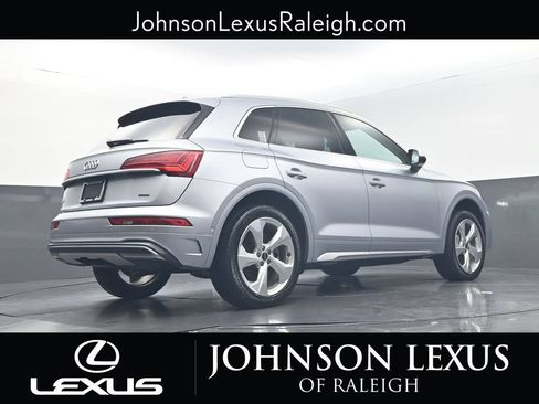 Used 2021 Audi Q5 Prestige w/ Prestige Package AWD/4WD image 19