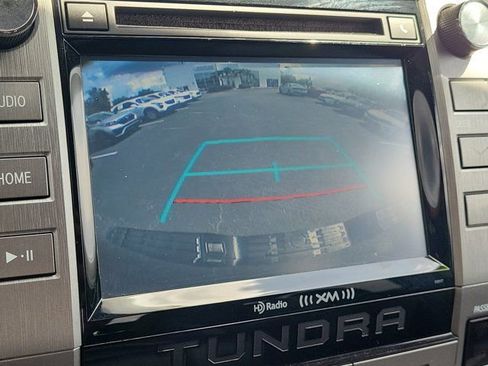 Used 2017 Toyota Tundra SR5 w/ SR5 Upgrade Package AWD/4WD image 25