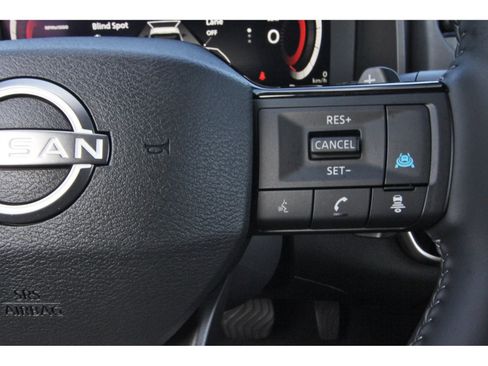 Certified 2025 Nissan Rogue SL w/ SL Premium Package FWD image 20