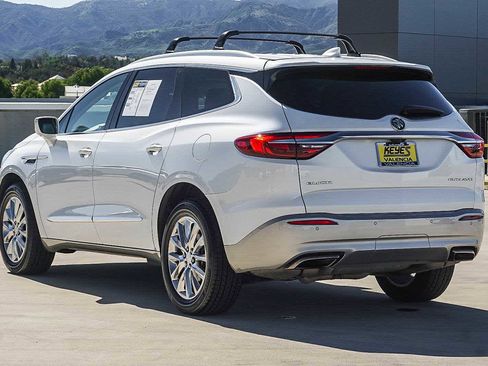 Used 2018 Buick Enclave Premium w/ Experience Buick Package image 4