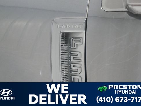 Used 2022 Ford F250 Lariat w/ Black Appearance Package image 25