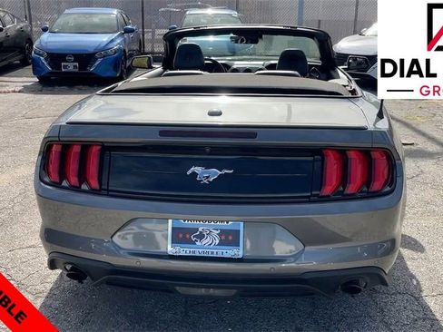 Used 2022 Ford Mustang Premium RWD image 23