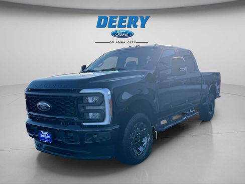 Used 2023 Ford F250 Lariat w/ Lariat Ultimate Package image 4