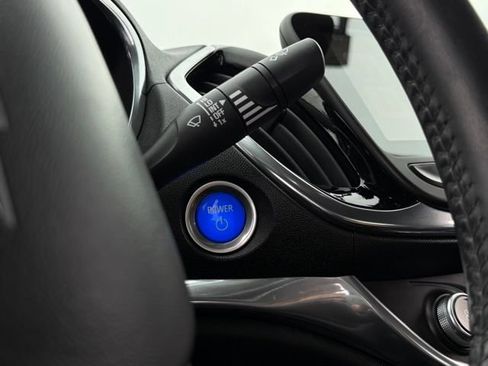 Used 2018 Chevrolet Volt Premier w/ Driver Confidence Package FWD image 10