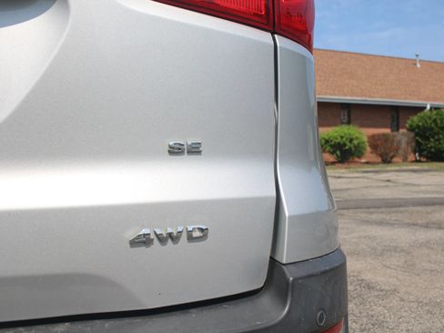 Used 2019 Ford EcoSport SE AWD/4WD image 9