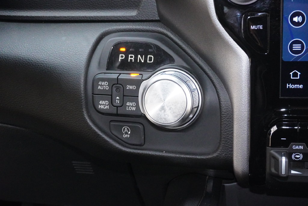 Used 2025 RAM 1500 Laramie w/ Sport Appearance Package AWD/4WD image 17