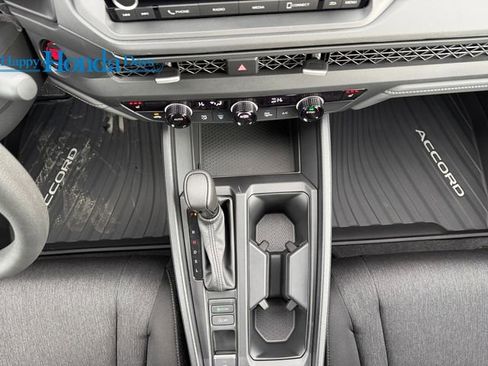 New 2025 Honda Accord SE image 31