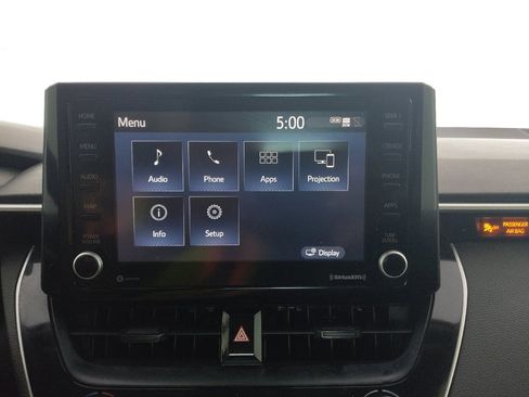 Used 2022 Toyota Corolla LE FWD image 25