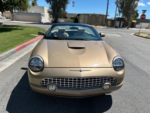 Used 2005 Ford Thunderbird Deluxe RWD image 5