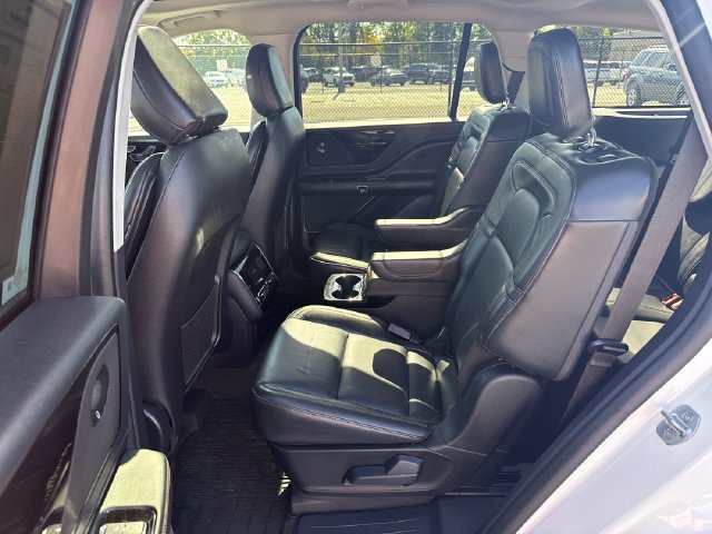 Used 2025 Lincoln Aviator Reserve w/ Jet Appearance Package AWD/4WD image 28