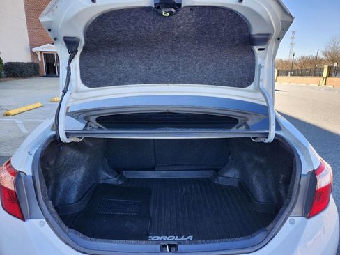 Used 2017 Toyota Corolla LE image 13