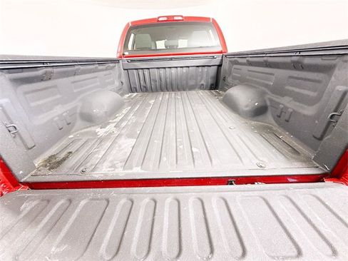 Used 2019 Toyota Tundra SR image 24