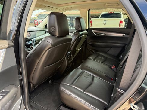 Used 2018 Cadillac XT5 Premium Luxury image 15