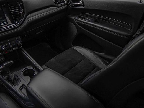 Used 2022 Dodge Durango GT image 26