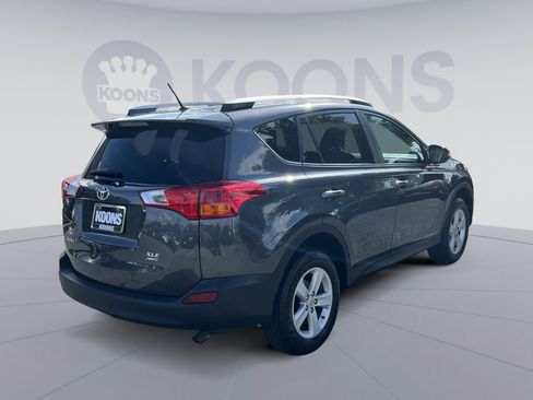 Used 2013 Toyota RAV4 XLE AWD/4WD image 7