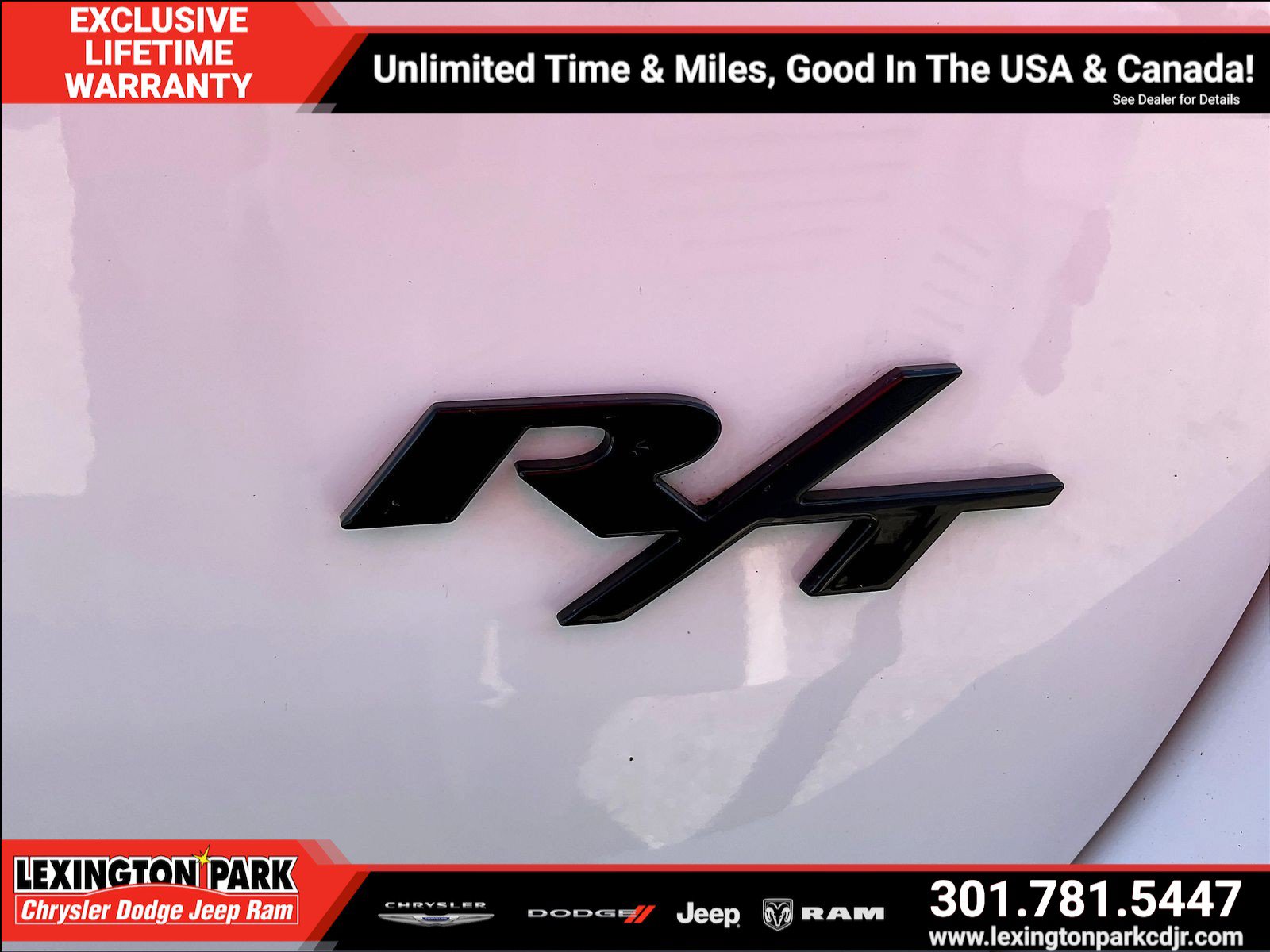 Used 2022 Dodge Durango R/T w/ Blacktop Package AWD/4WD image 23