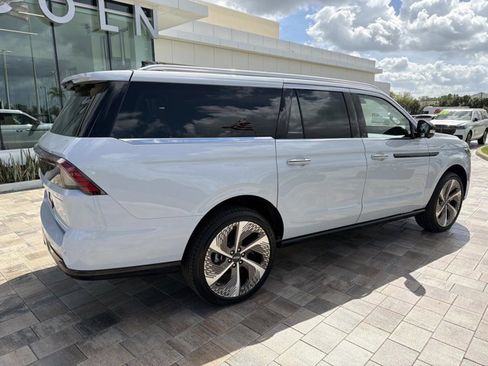 New 2026 Lincoln Navigator L Black Label image 2