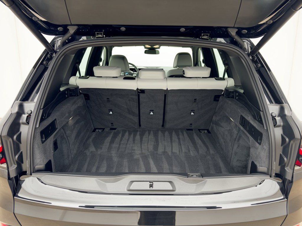 Used 2026 BMW X5 sDrive40i RWD image 28