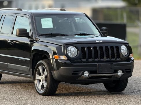 Used 2017 Jeep Patriot High Altitude AWD/4WD image 15