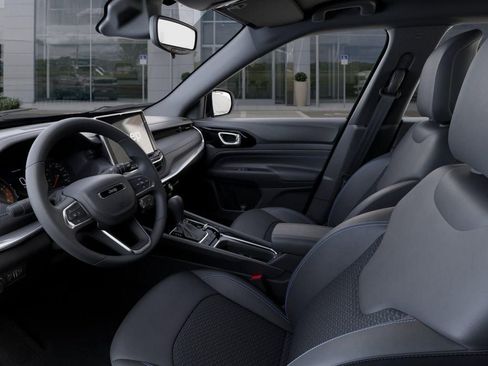 New 2026 Jeep Compass Latitude image 22