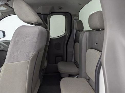 Used 2019 Nissan Frontier S image 16