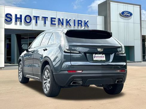 Used 2019 Cadillac XT4 Sport w/ Cold Weather Package FWD image 6