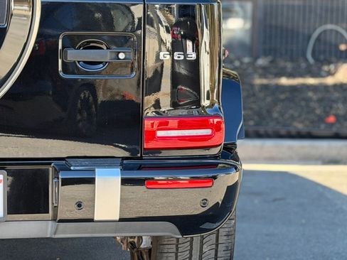 Used 2019 Mercedes-Benz G 63 AMG 4MATIC w/ Parking Package image 16