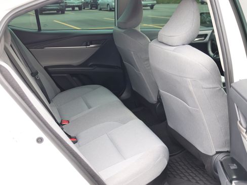 Used 2026 Toyota Camry LE w/ Convenience Package FWD image 17