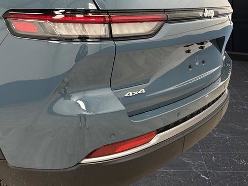 New 2026 Jeep Grand Cherokee Limited image 35