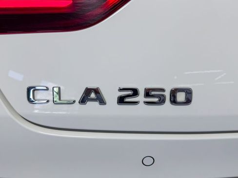 Used 2025 Mercedes-Benz CLA 250 4MATIC image 10