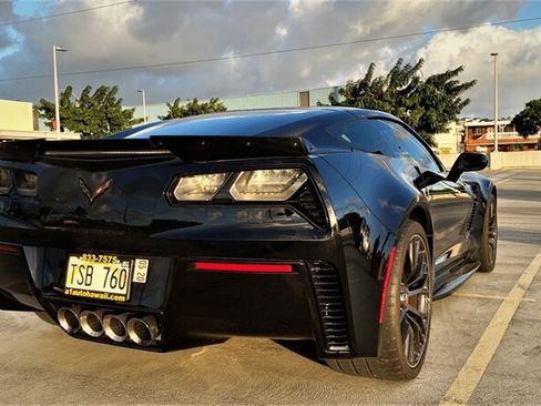 Used 2019 Chevrolet Corvette Z06 RWD image 5