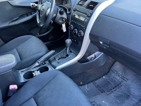 Used 2009 Toyota Corolla S image 16