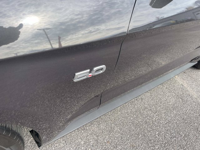 Used 2022 Ford Mustang GT Premium RWD image 13