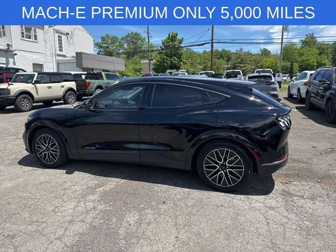 Certified 2025 Ford Mustang Mach-E Premium AWD/4WD image 8