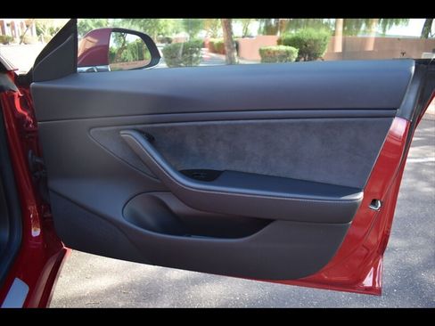 Used 2018 Tesla Model 3 Long Range AWD/4WD image 33