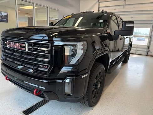 Used 2024 GMC Sierra 2500 AT4 w/ AT4 Premium Plus Package AWD/4WD image 6